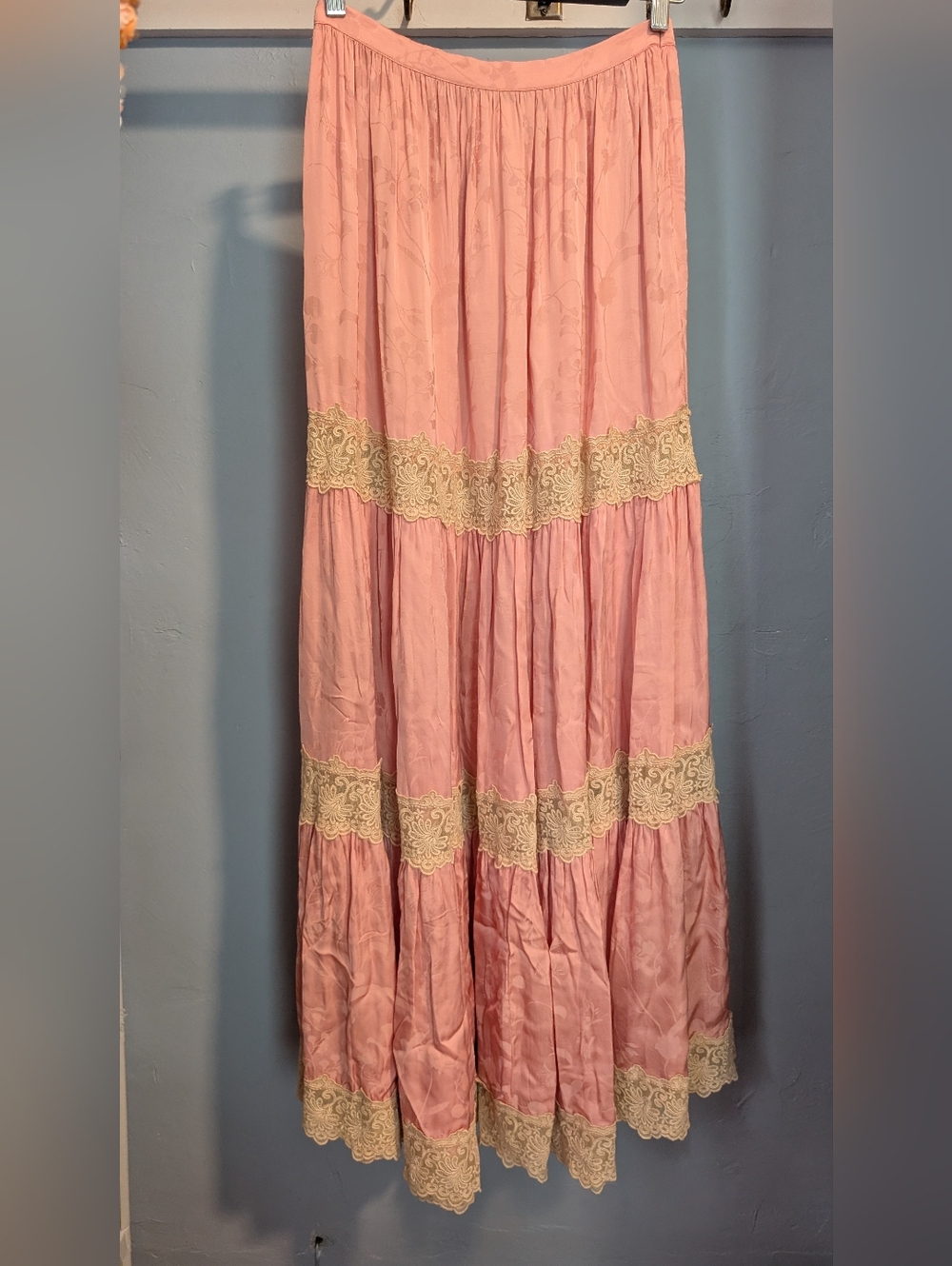 🆕🫰🏼 Spell Ocean Lace Tiered Maxi Skirt In Coral Free People Exclusive - Picture 2 of 9